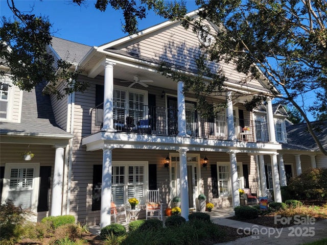 69 40th Avenue Drive Ne, Hickory