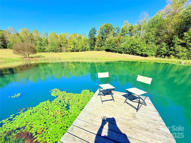 904 Troy Mill Road, Hamptonville