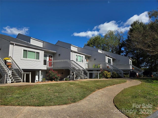 1050 21st Avenue Nw 55, Hickory