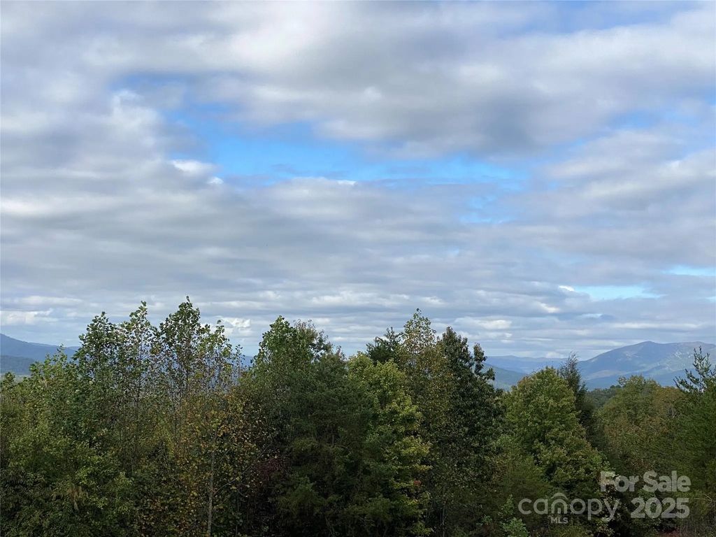 860 Redwood Drive, Marion