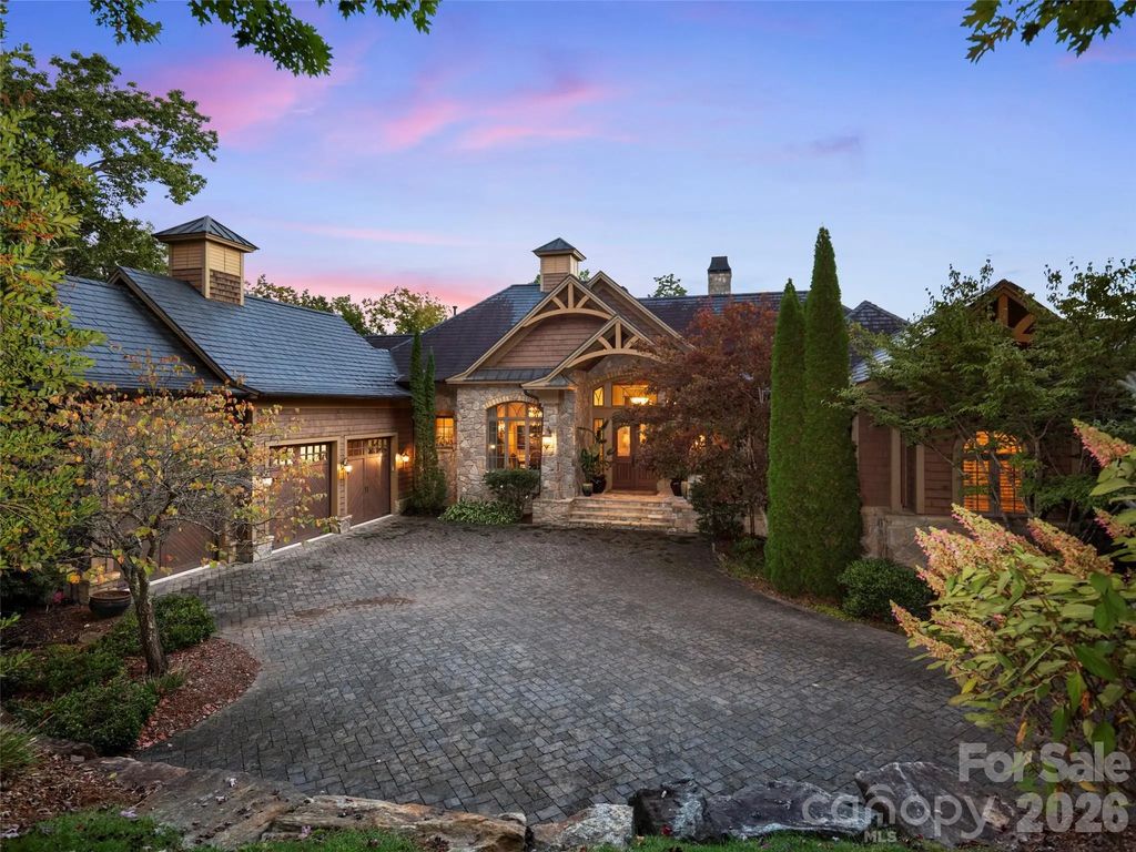 5 Rock Vista Way, Arden