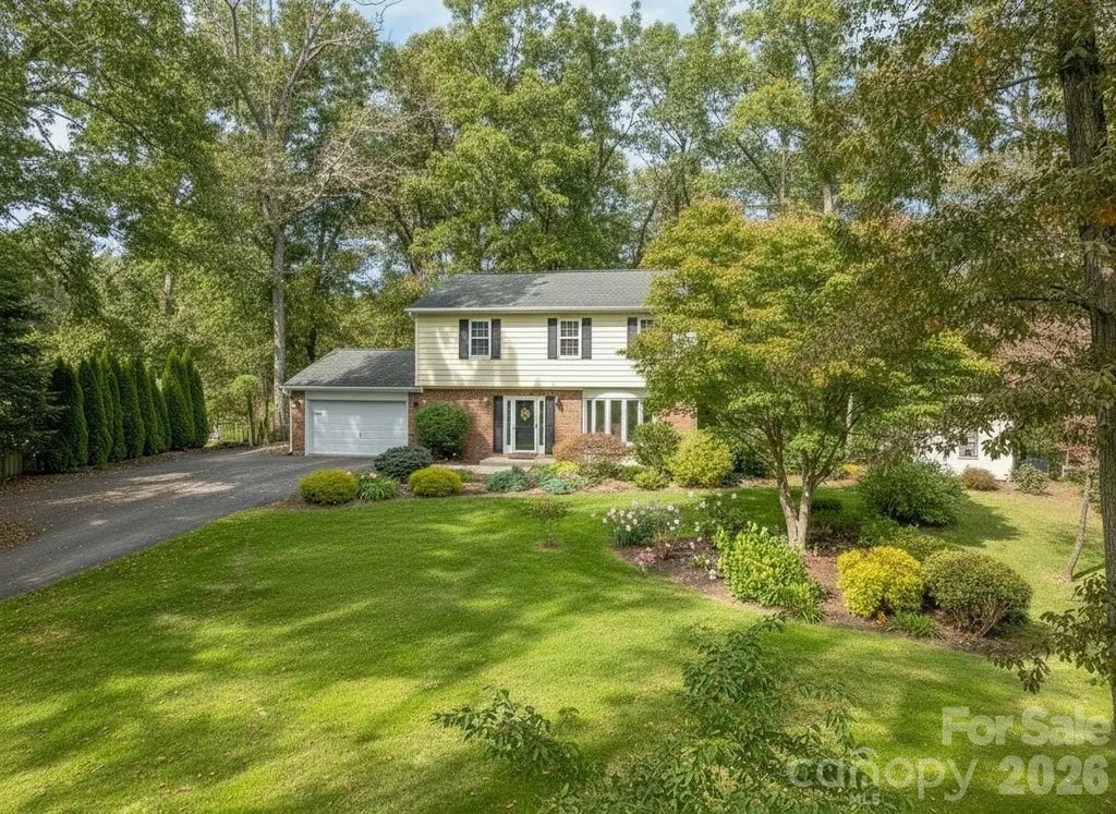 49 Tee Box Lane, Etowah