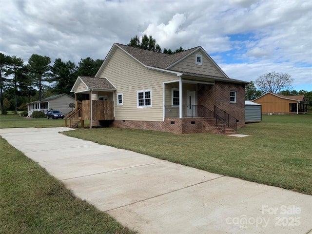 2104 Dove Street, Newton