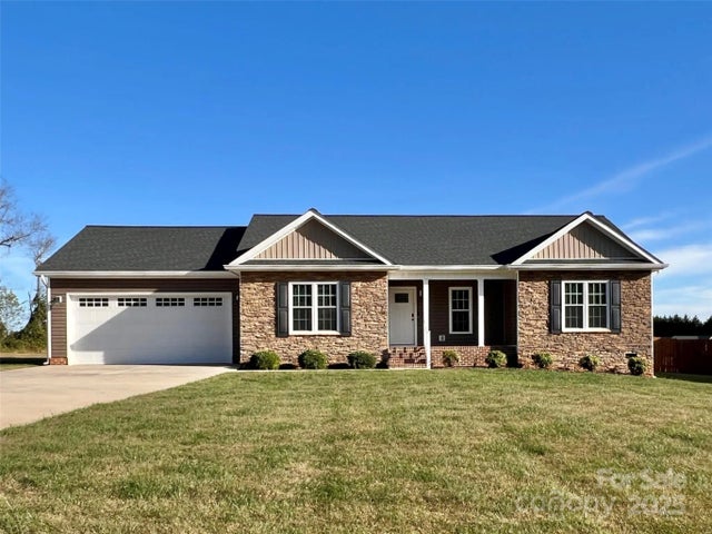1018 Jennings Road, Statesville