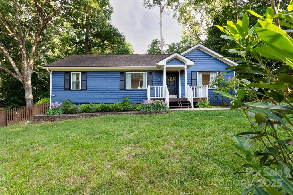 608 Hiawassee Avenue, Black Mountain