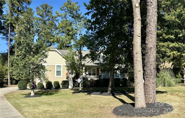 121 Skip Jack Point Court, Mooresville