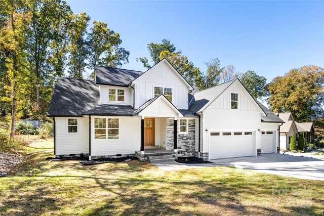 1871 Lynmore Drive, Sherrills Ford