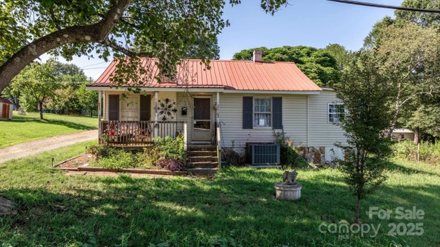 1806 18th Street Ne, Hickory