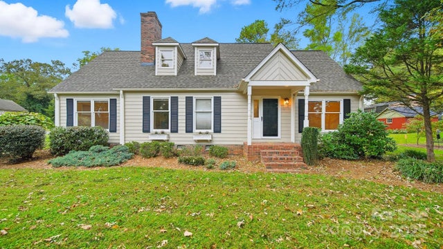 624 12th Avenue Nw, Hickory