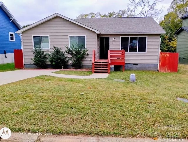 1132 8th Street, Statesville