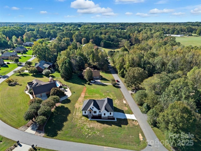1213 Creekside Drive, Conover