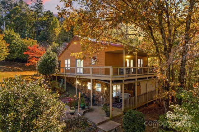 153 Mcgregor Lane, Statesville