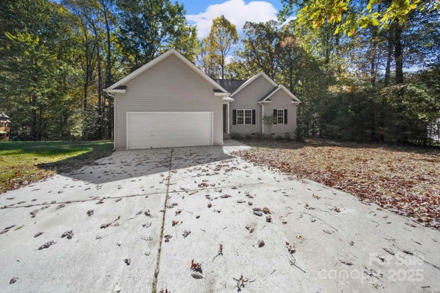 125 Grafton Place, Troutman