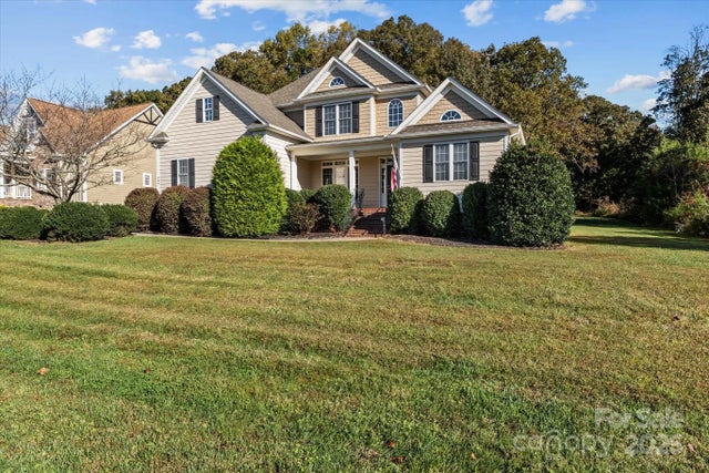 204 Shepherds Bluff Drive, Mooresville