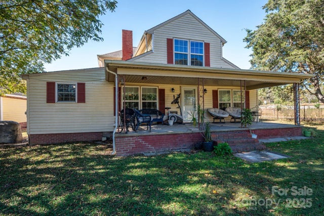 1481 Depot Street, Iron Station