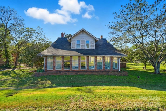 105 2nd Avenue Sw, Catawba
