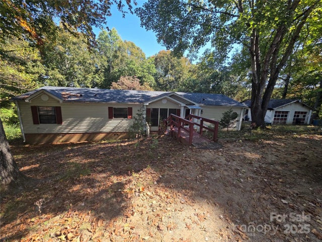4944 Largo Court, Conover