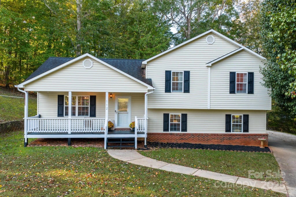 112 Surrey Drive, Morganton