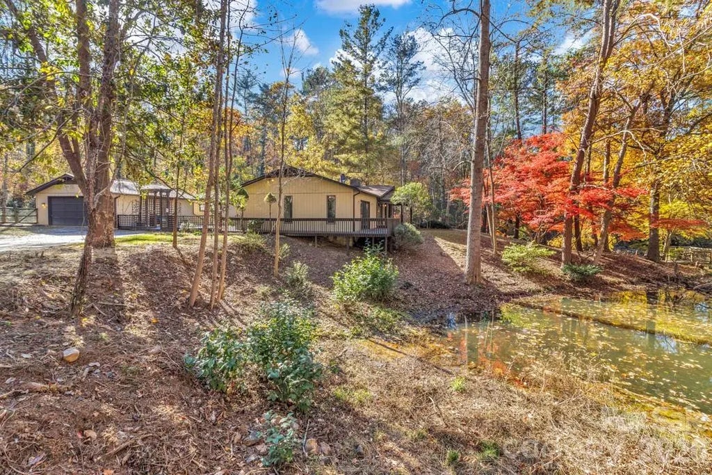 111 Hidden Pond Lane, Asheville