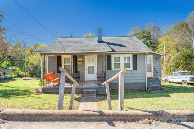250 S Caldwell Avenue, Newton
