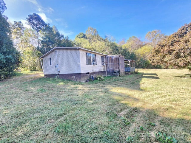 4339 Angel Hill Drive, Newton