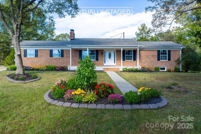 5613 Springs Road, Conover