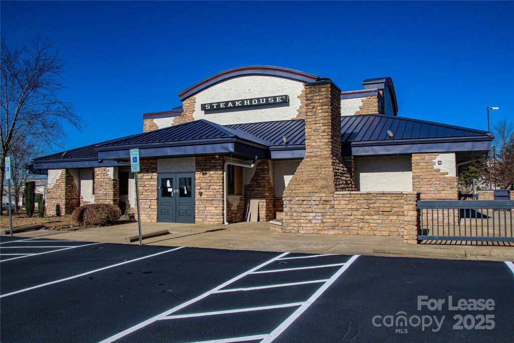 341 Rockwood Road, Arden