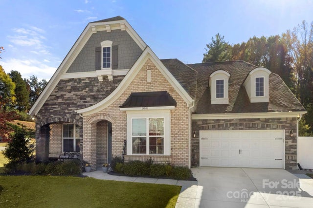14305 Morningate Street, Huntersville