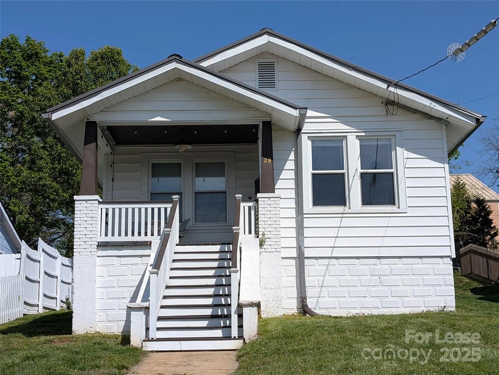 28 Woodrow Avenue, Asheville