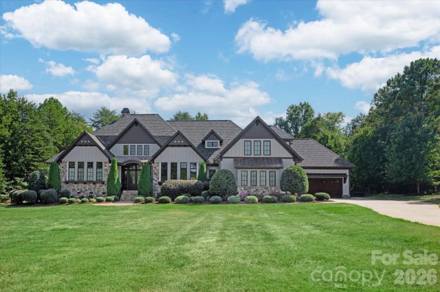 9809 Saddle Avenue, Waxhaw