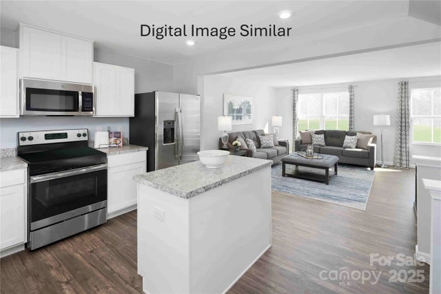 5205 Crimson Kate Lane 2007d, Charlotte