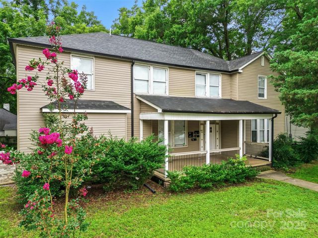 907 W 5th Avenue, Gastonia
