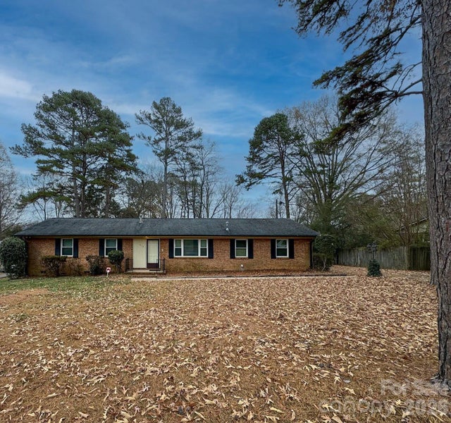 310 Cedarwood Lane, Matthews