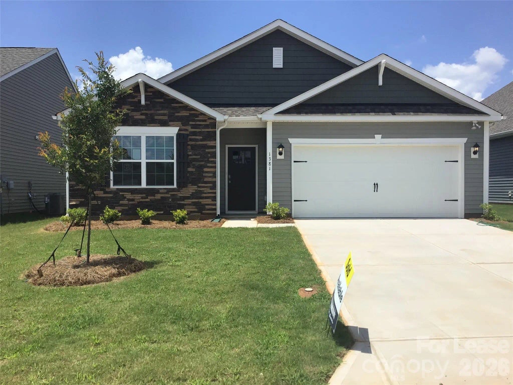 1381 6th Street Ne, Hickory