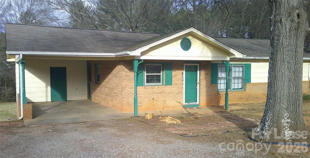 1246 Peggy Street, Hickory