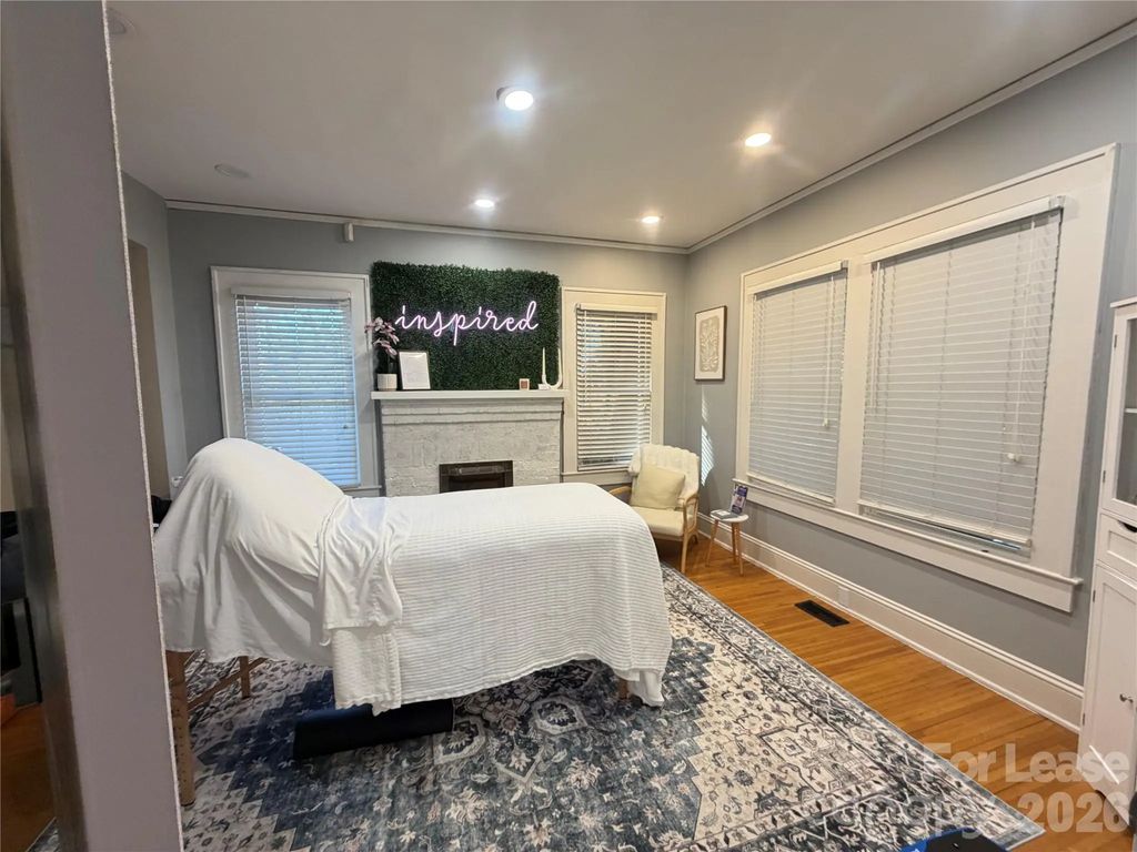 20200 Zion Avenue, Cornelius