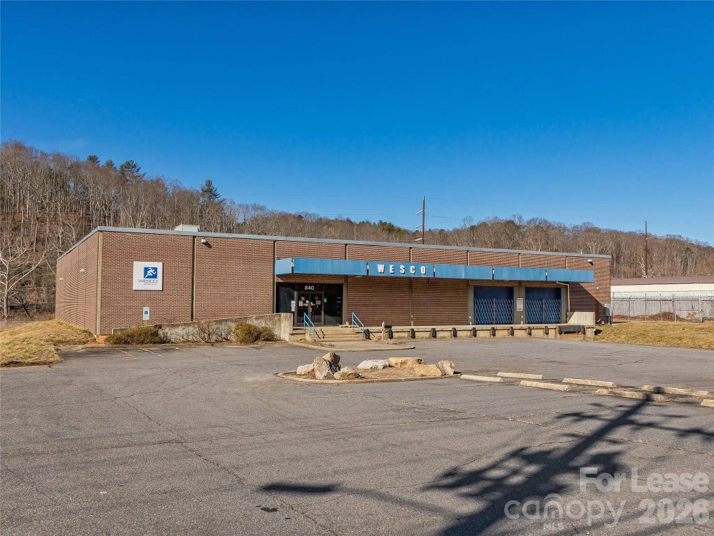 840 Riverside Drive, Asheville