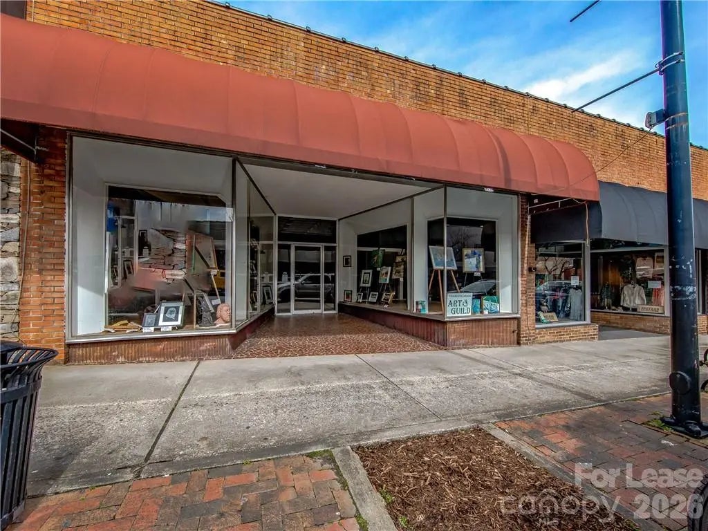 37 E Main Street, Brevard