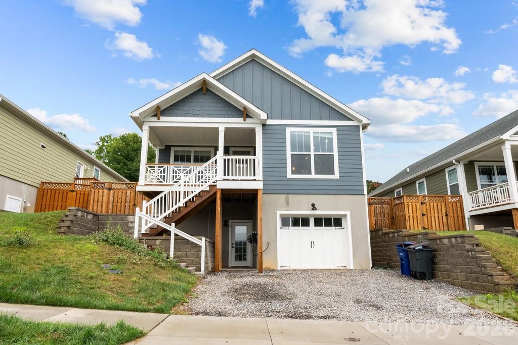 1112 Blueview Drive, Black Mountain