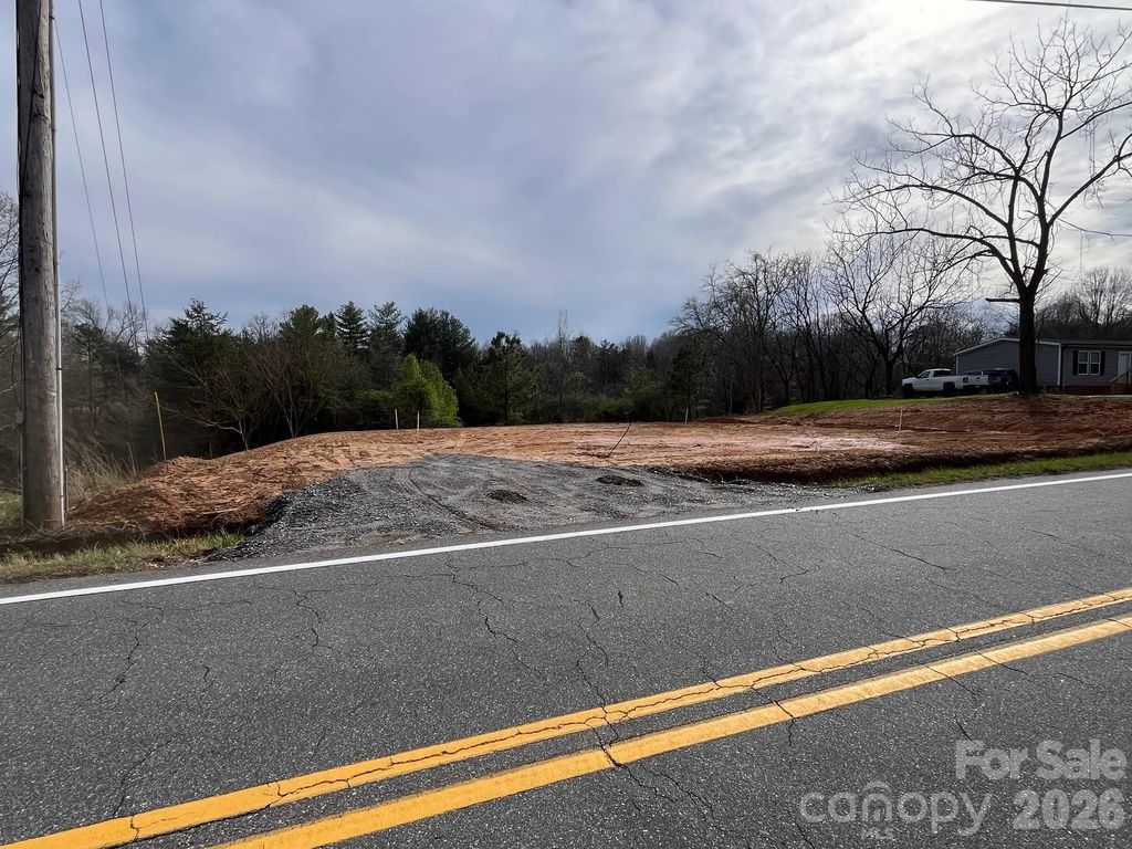1002 Pinnacle Church Road, Nebo