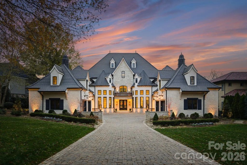 302 Oakmont Lane, Waxhaw