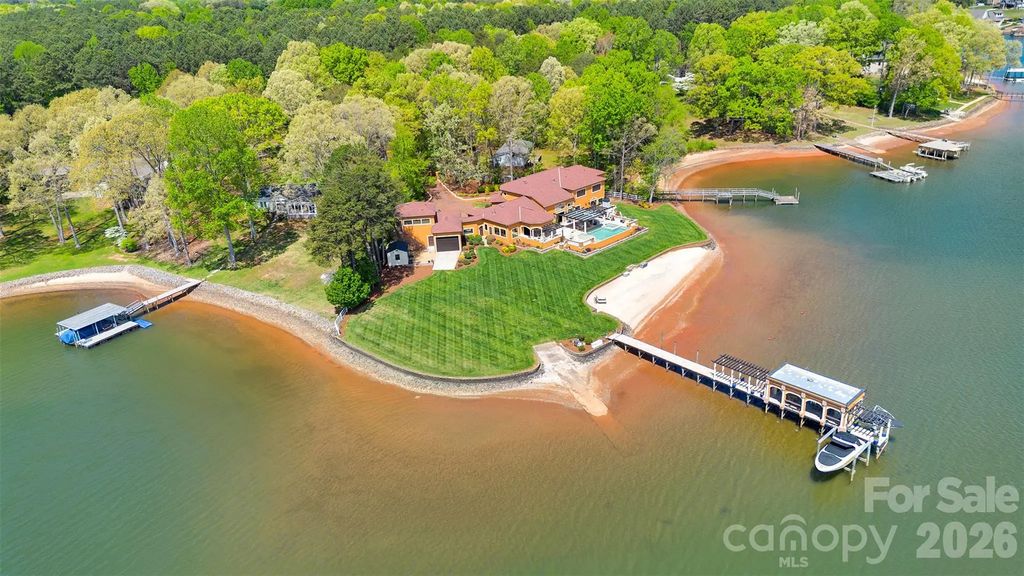 7139 Eastbrook Lane, Sherrills Ford