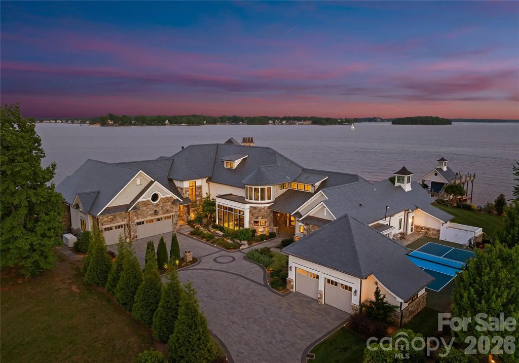 8515 Norman Estates Drive, Denver