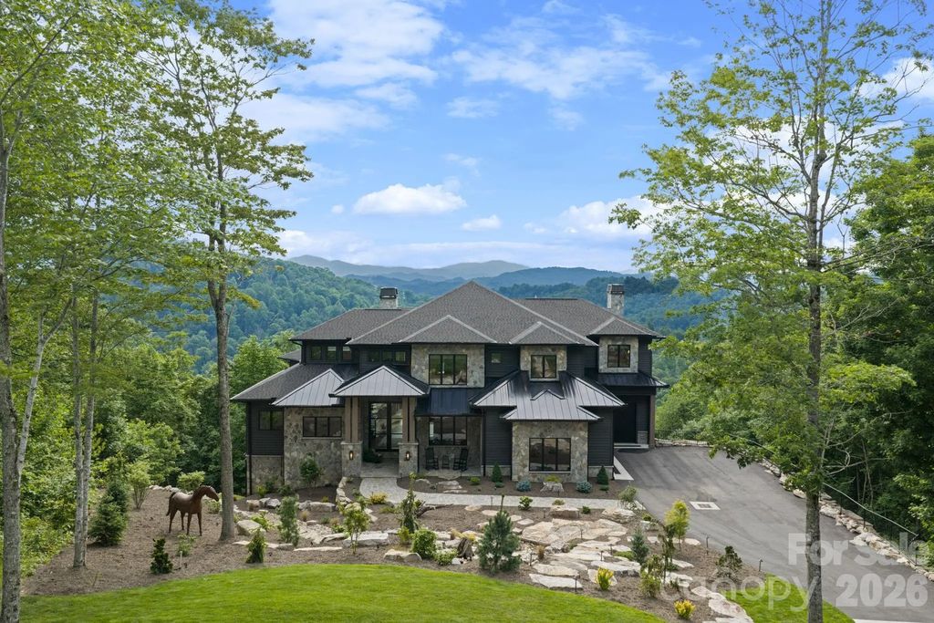 270 Osprey Drive, Banner Elk