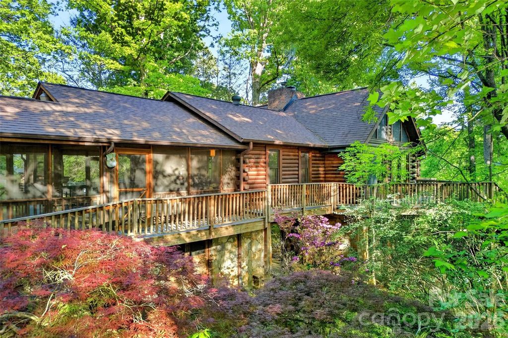 221 Hammer Hollow Drive, Marion