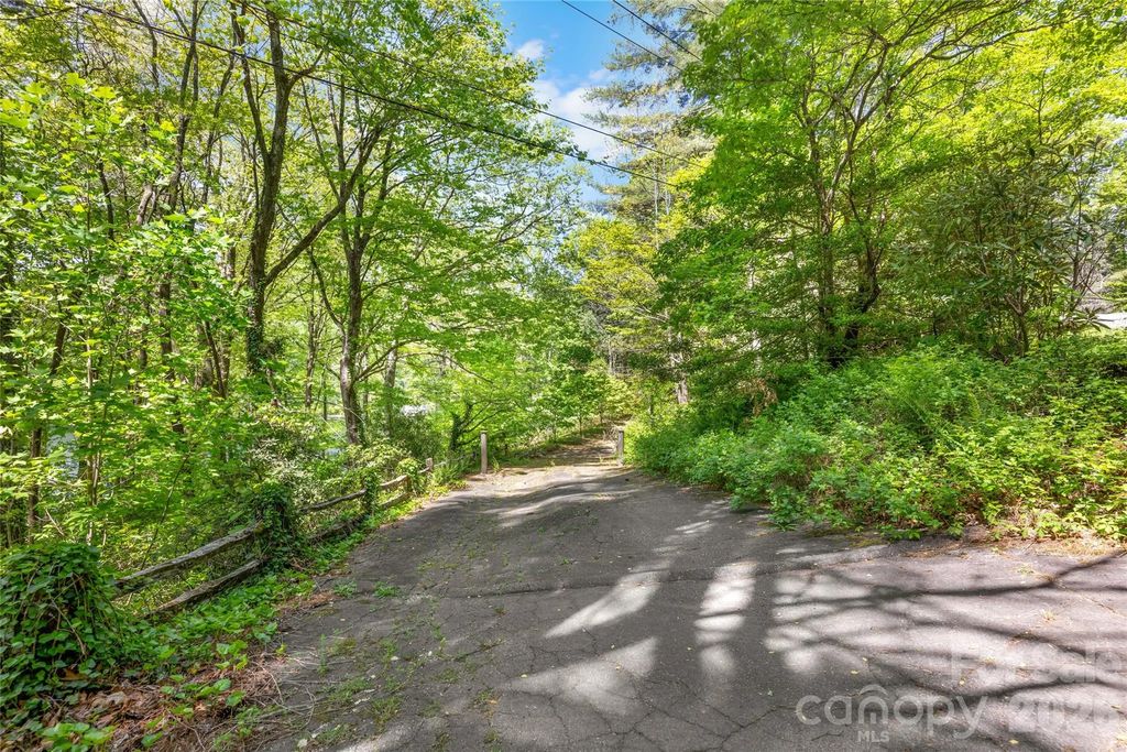 1923 Cold Mountain Road, Lake Toxaway