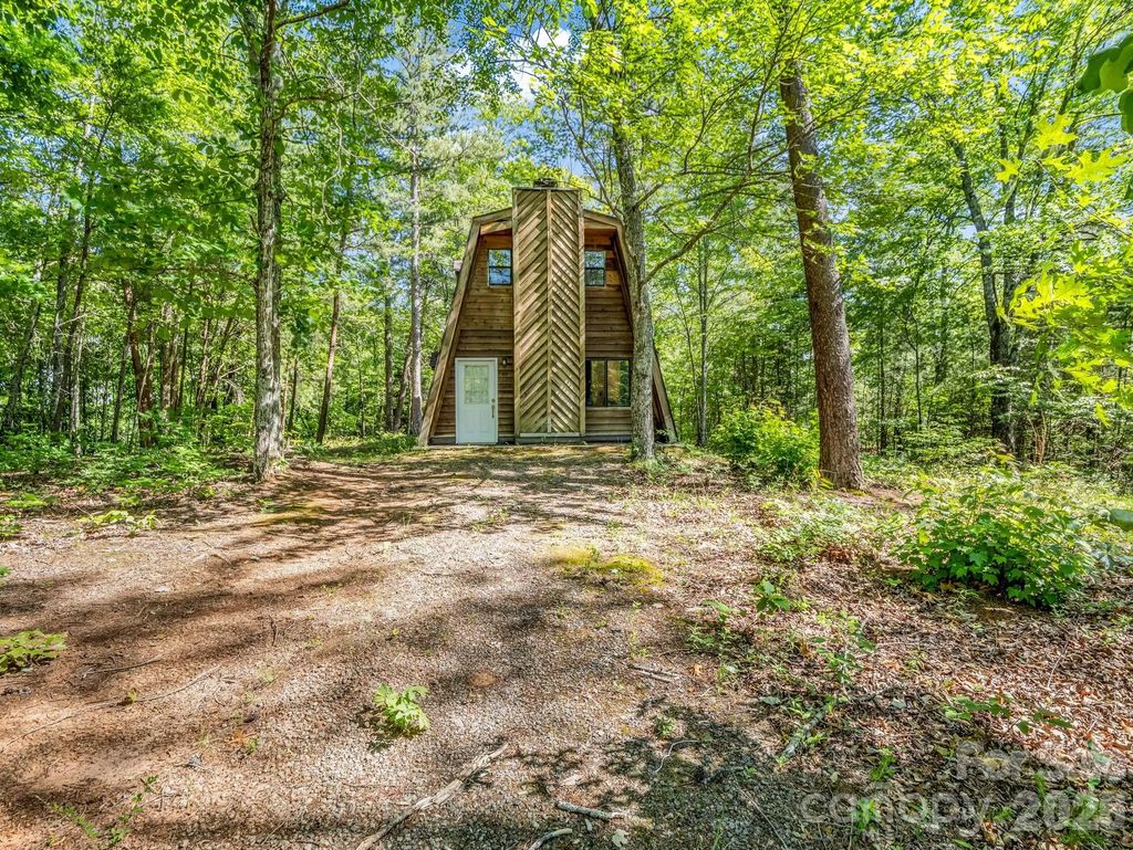 740 Justice Drive, Lake Lure