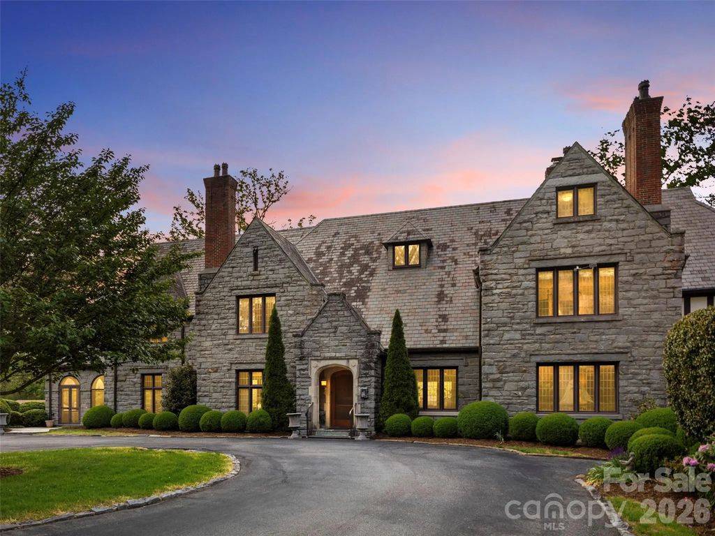 436 Vanderbilt Road, Biltmore Forest