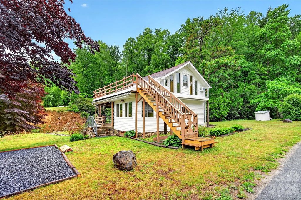 227 Locust Cove Road, Marion