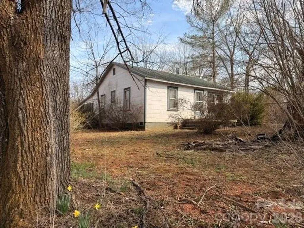 1081 Ashworth Road, Marion